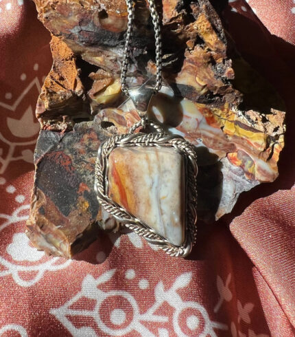 gemfield nv, gemfield nevada, song dog silver, chalcedony, nevada chalcedony, sydney martinez